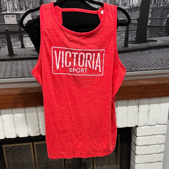Victoria Sport Women's Tank Top Large Red/Orange Black White - Picture 1 of 3